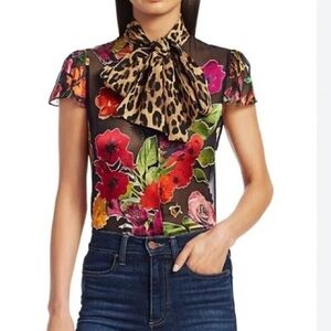 Alice + Olivia Jeannie Bow Collar Button Down Blouse Garden Floral